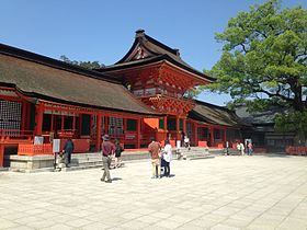 Chokushimon_Gate_in_Upper_Shrine_of_Usa_Shrine_2